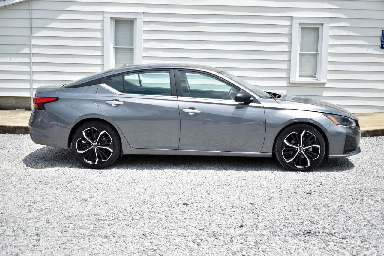 Nissan Altima 2.5 SV 2024