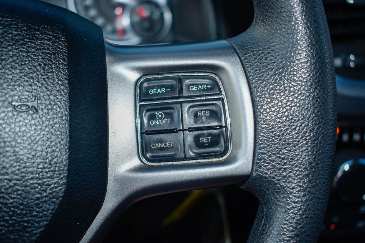 RAM 1500 Classic Tradesman Crew Cab SWB 4WD 2022