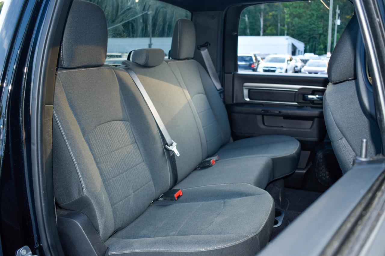 RAM 1500 Classic Tradesman Crew Cab SWB 4WD 2022