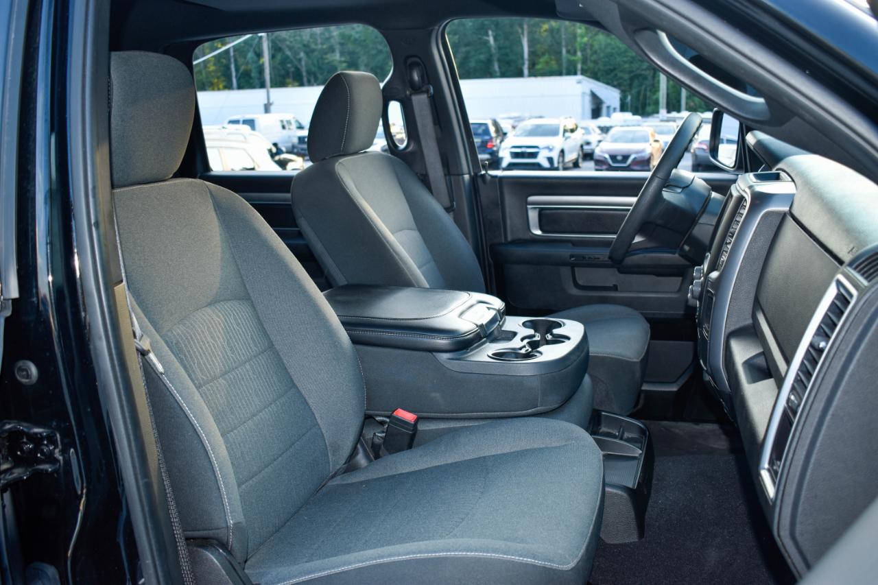 RAM 1500 Classic Tradesman Crew Cab SWB 4WD 2022