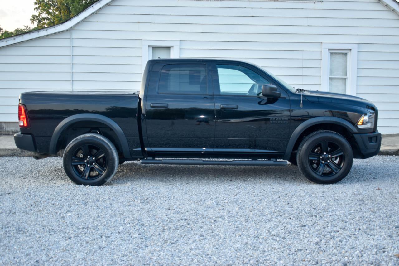 RAM 1500 Classic Tradesman Crew Cab SWB 4WD 2022