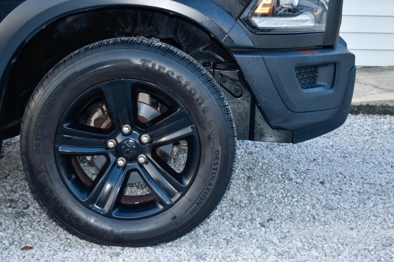 RAM 1500 Classic Tradesman Crew Cab SWB 4WD 2022