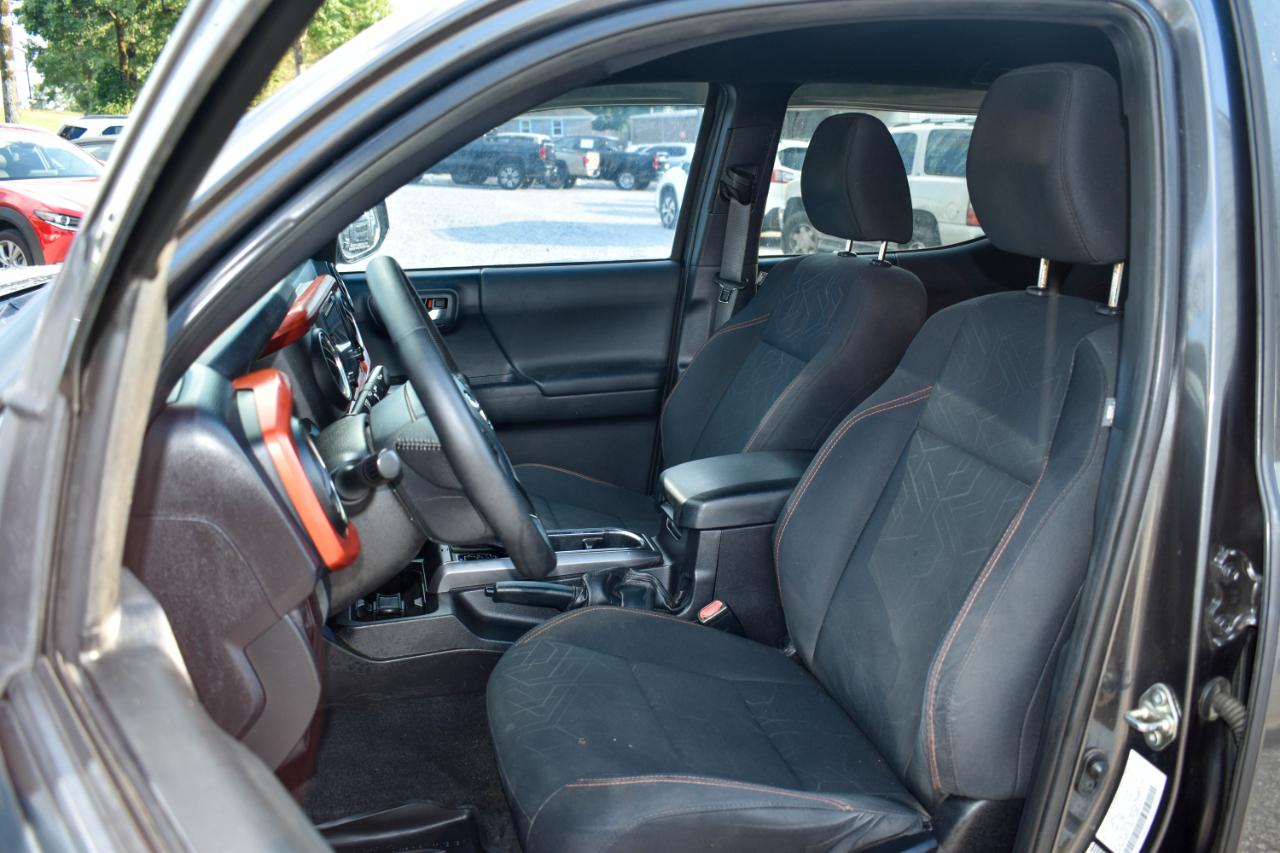 Toyota Tacoma SR5 Double Cab Super Long Bed V6 6AT 2WD 2016