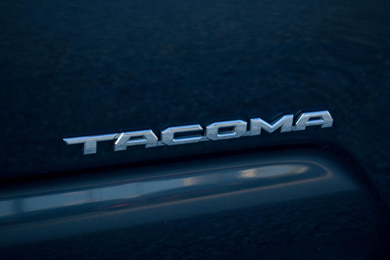 Toyota Tacoma SR5 Double Cab Super Long Bed V6 6AT 2WD 2016