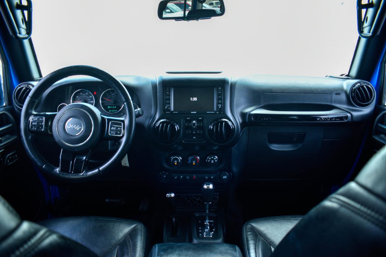 Jeep Wrangler Unlimited Sahara 4WD 2015