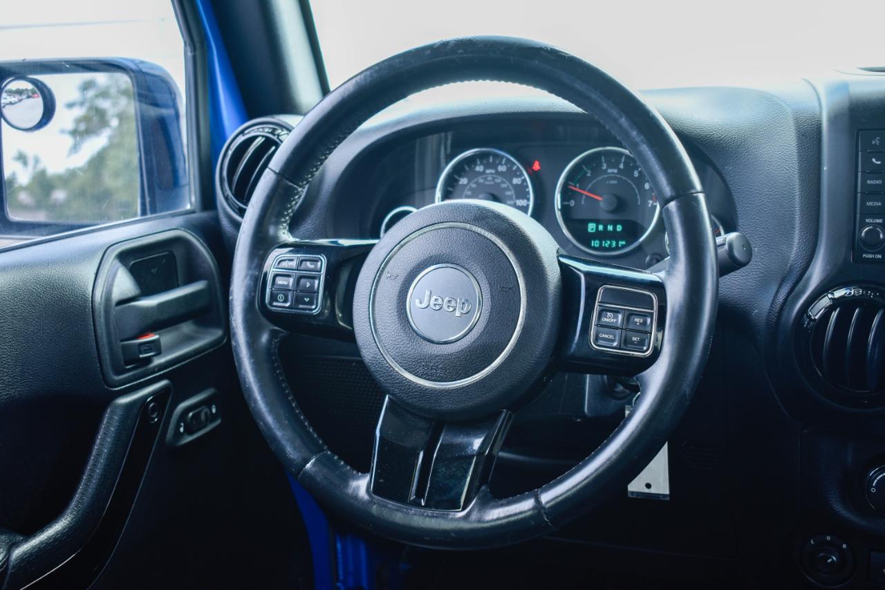 Jeep Wrangler Unlimited Sahara 4WD 2015