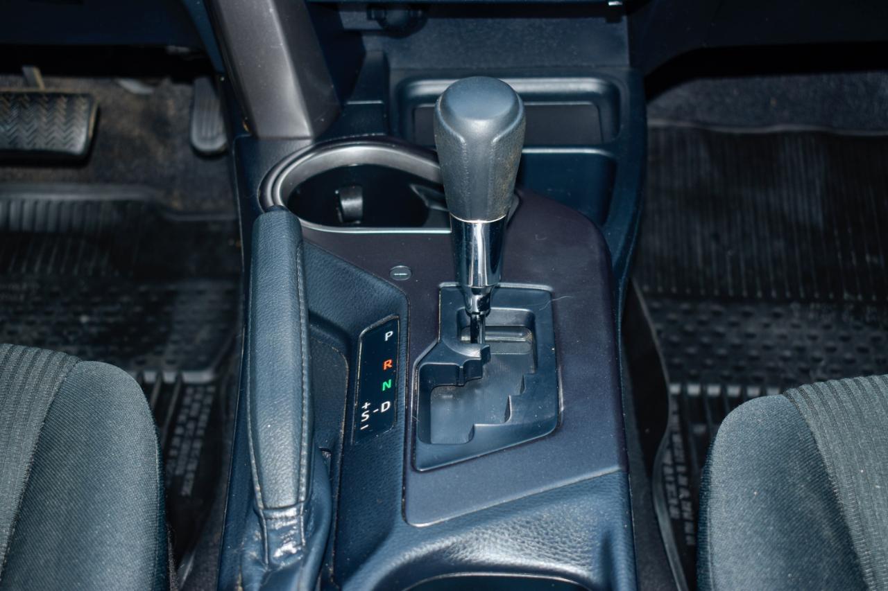 Toyota RAV4 LE AWD 2018
