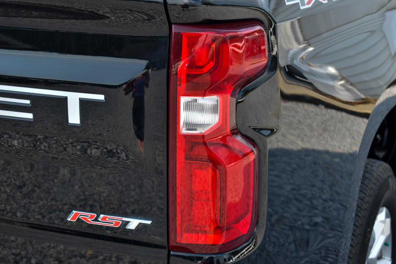 Chevrolet Silverado 1500 RST Crew Cab 4WD 2023