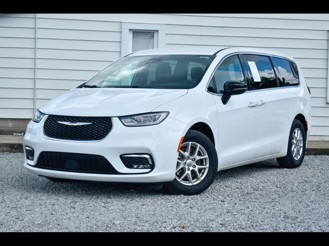 2024 Chrysler Pacifica Touring