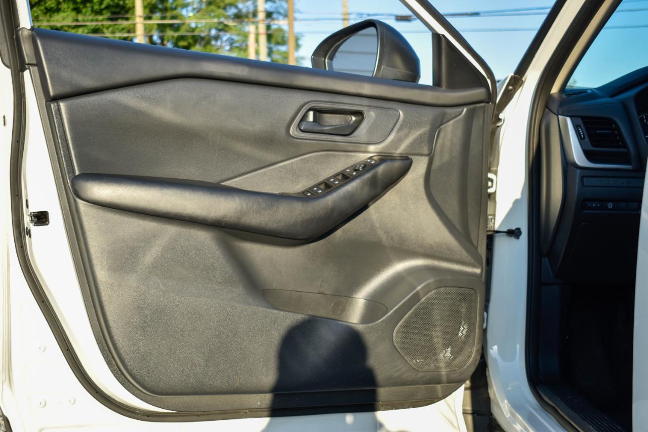 Nissan Rogue S 2025