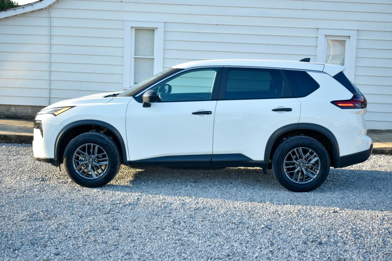 Nissan Rogue S 2025