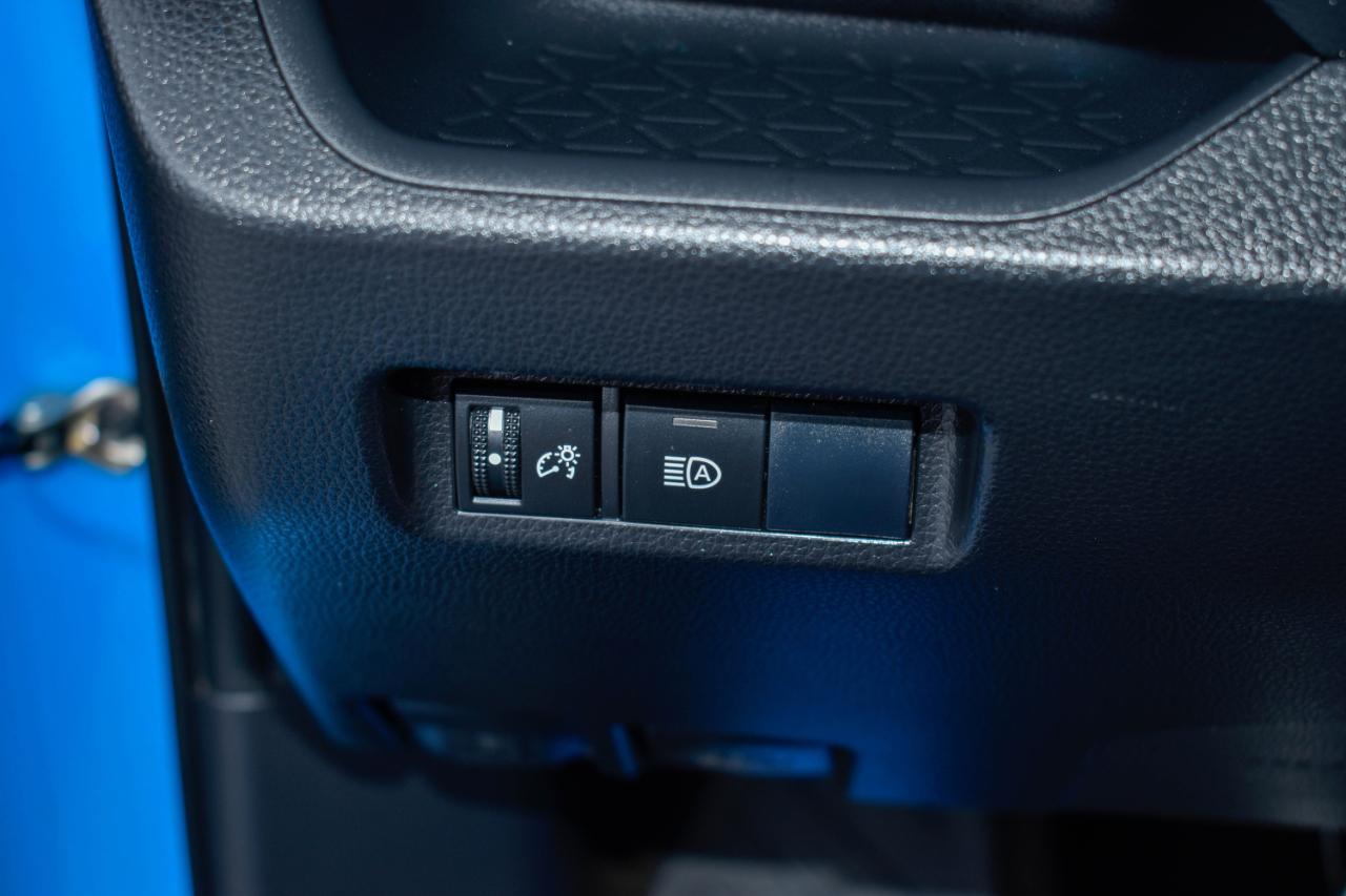 Toyota RAV4 LE 2019