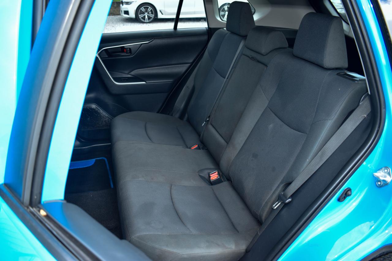 Toyota RAV4 LE 2019