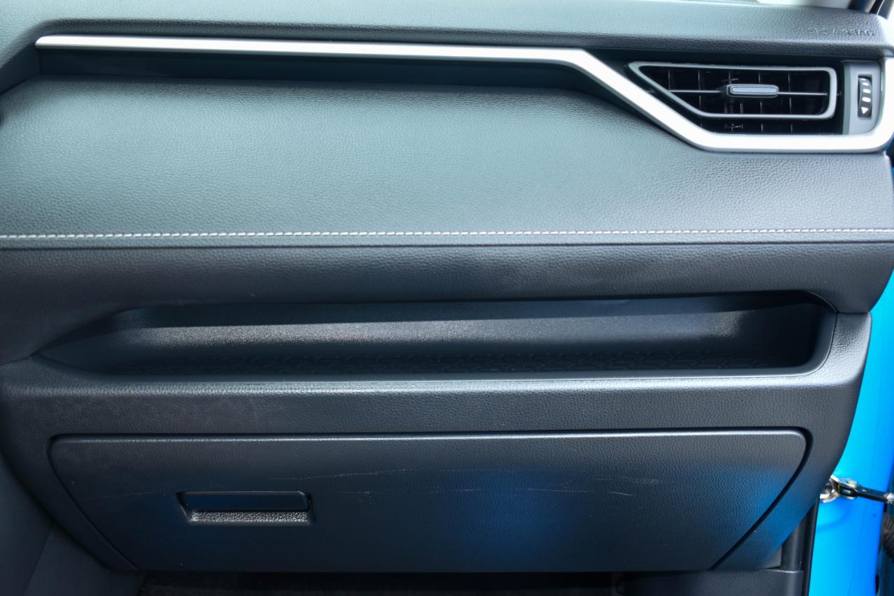 Toyota RAV4 LE 2019