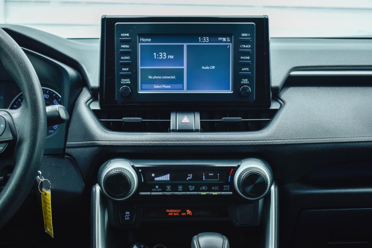 Toyota RAV4 LE 2019