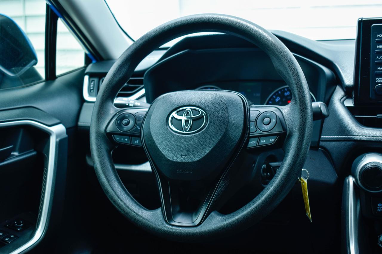 Toyota RAV4 LE 2019