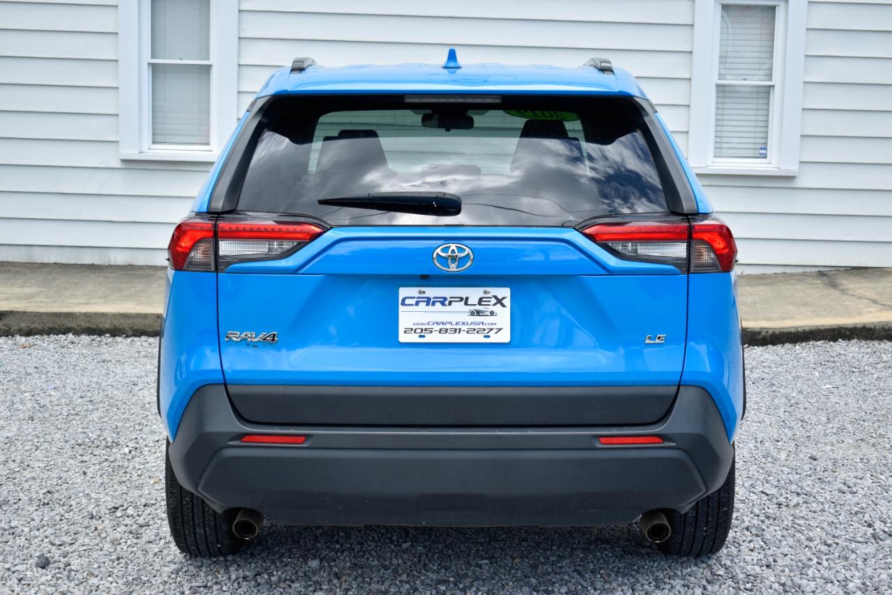 Toyota RAV4 LE 2019