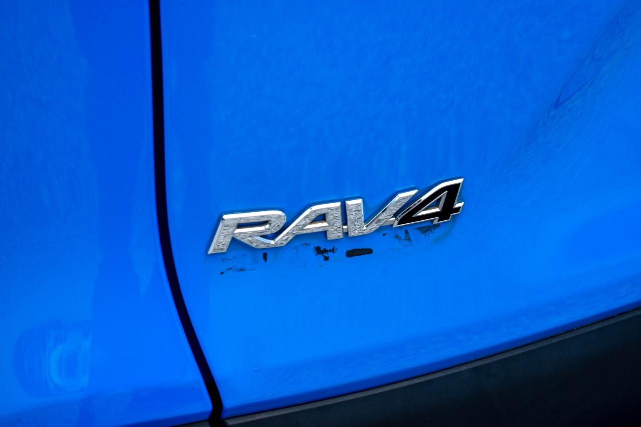 Toyota RAV4 LE 2019