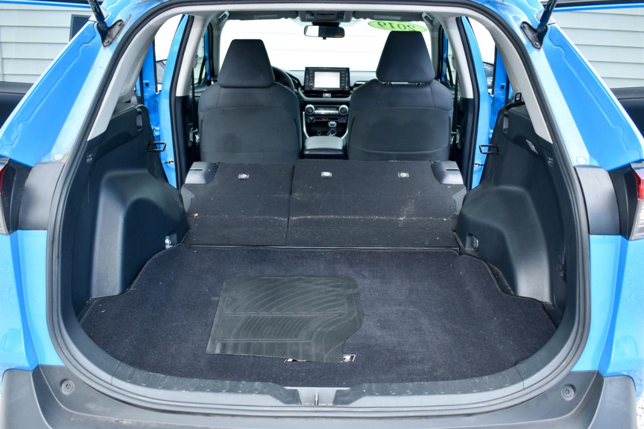 Toyota RAV4 LE 2019