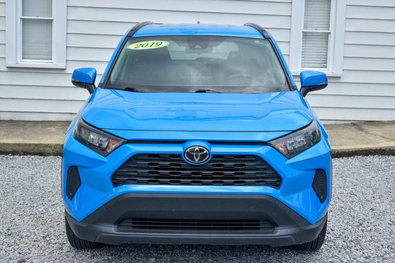 Toyota RAV4 LE 2019