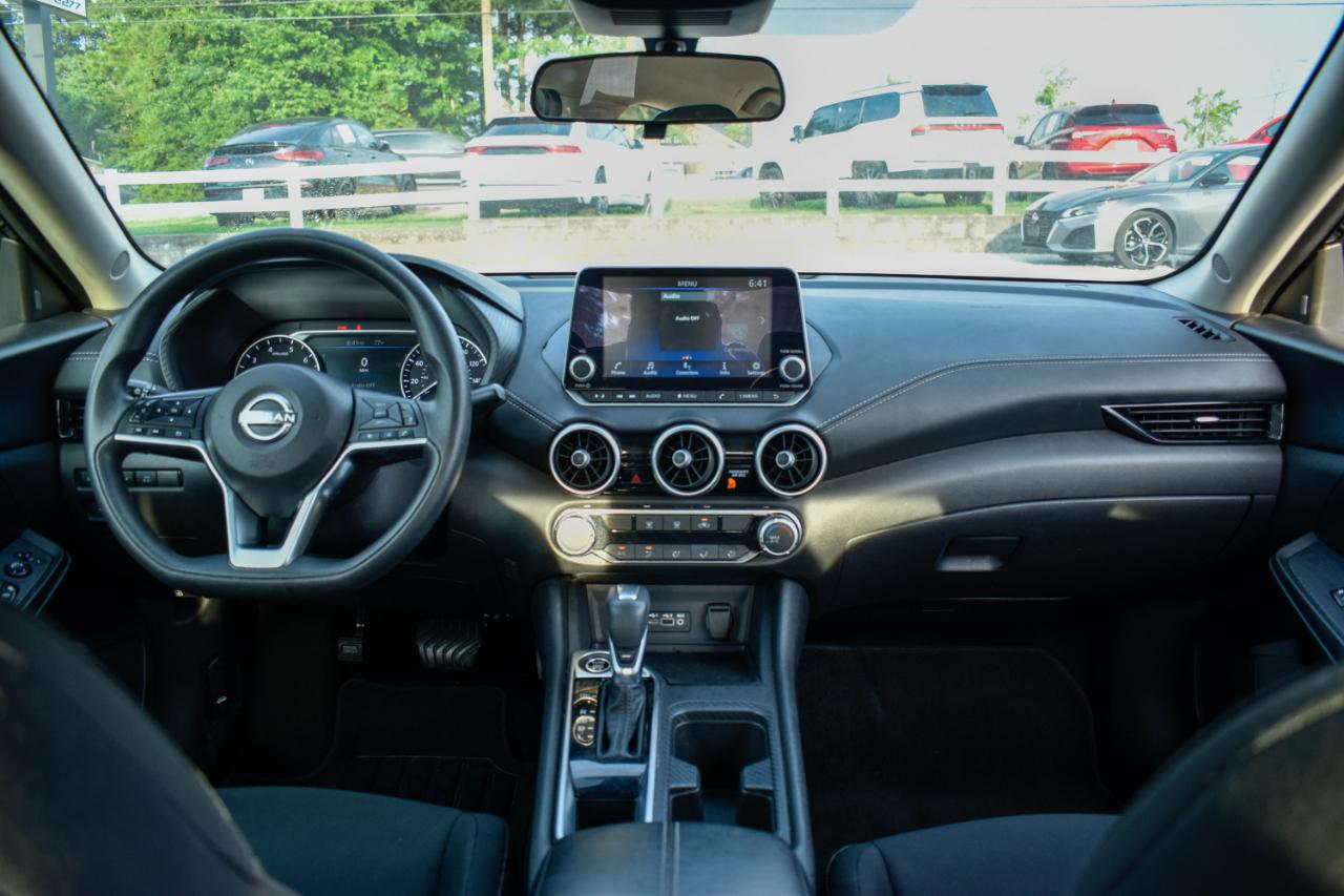 Nissan Sentra SV 2024