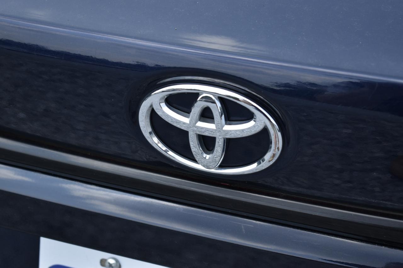 Toyota Corolla LE 2024