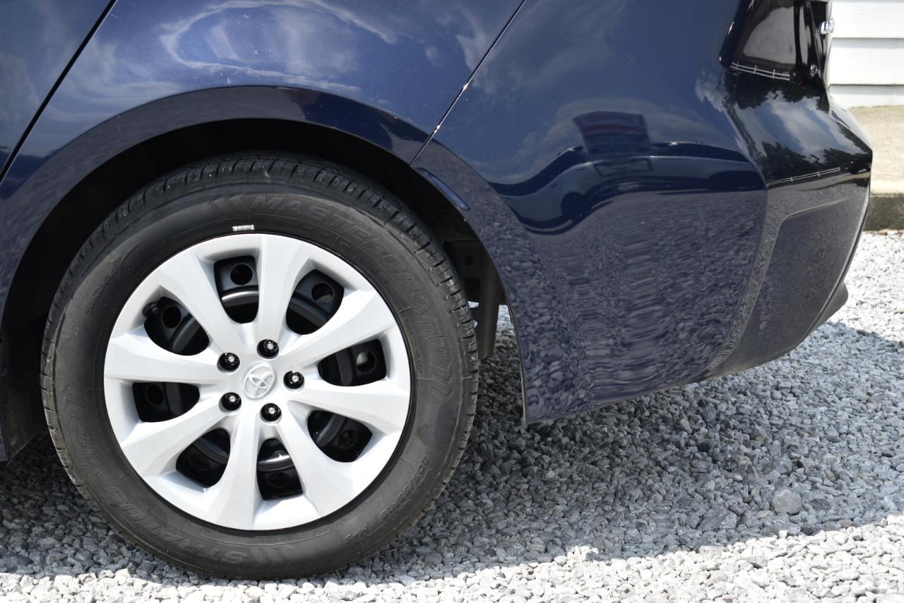 Toyota Corolla LE 2024