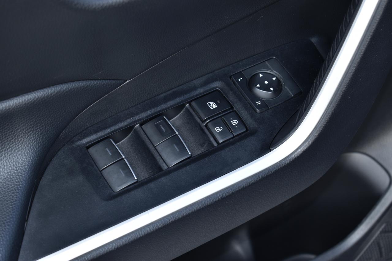 Toyota RAV4 XLE 2024