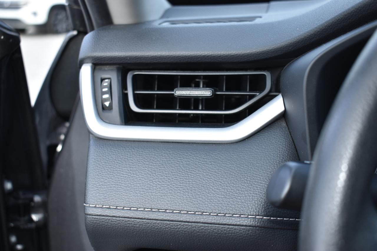 Toyota RAV4 XLE 2024