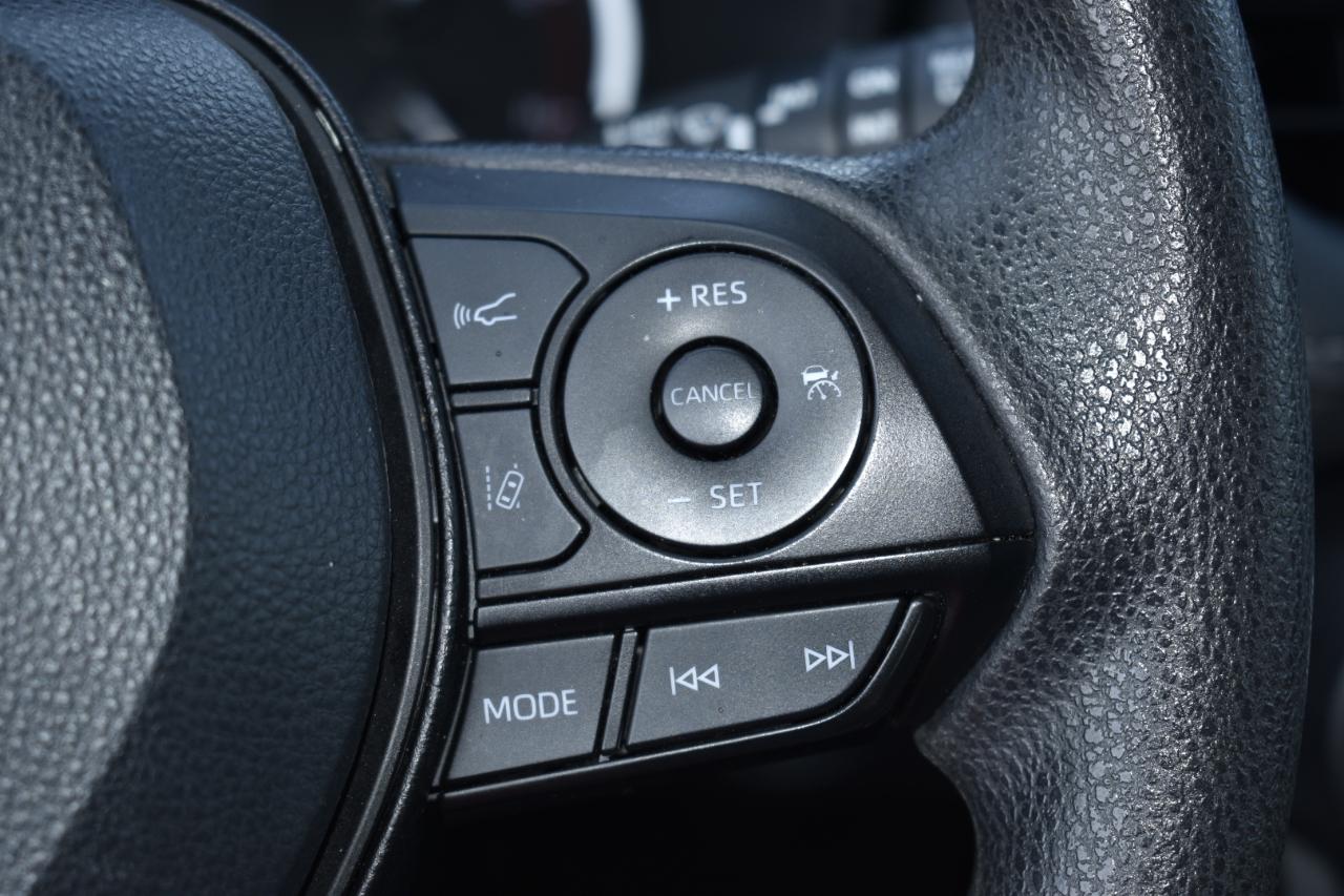 Toyota RAV4 XLE 2024