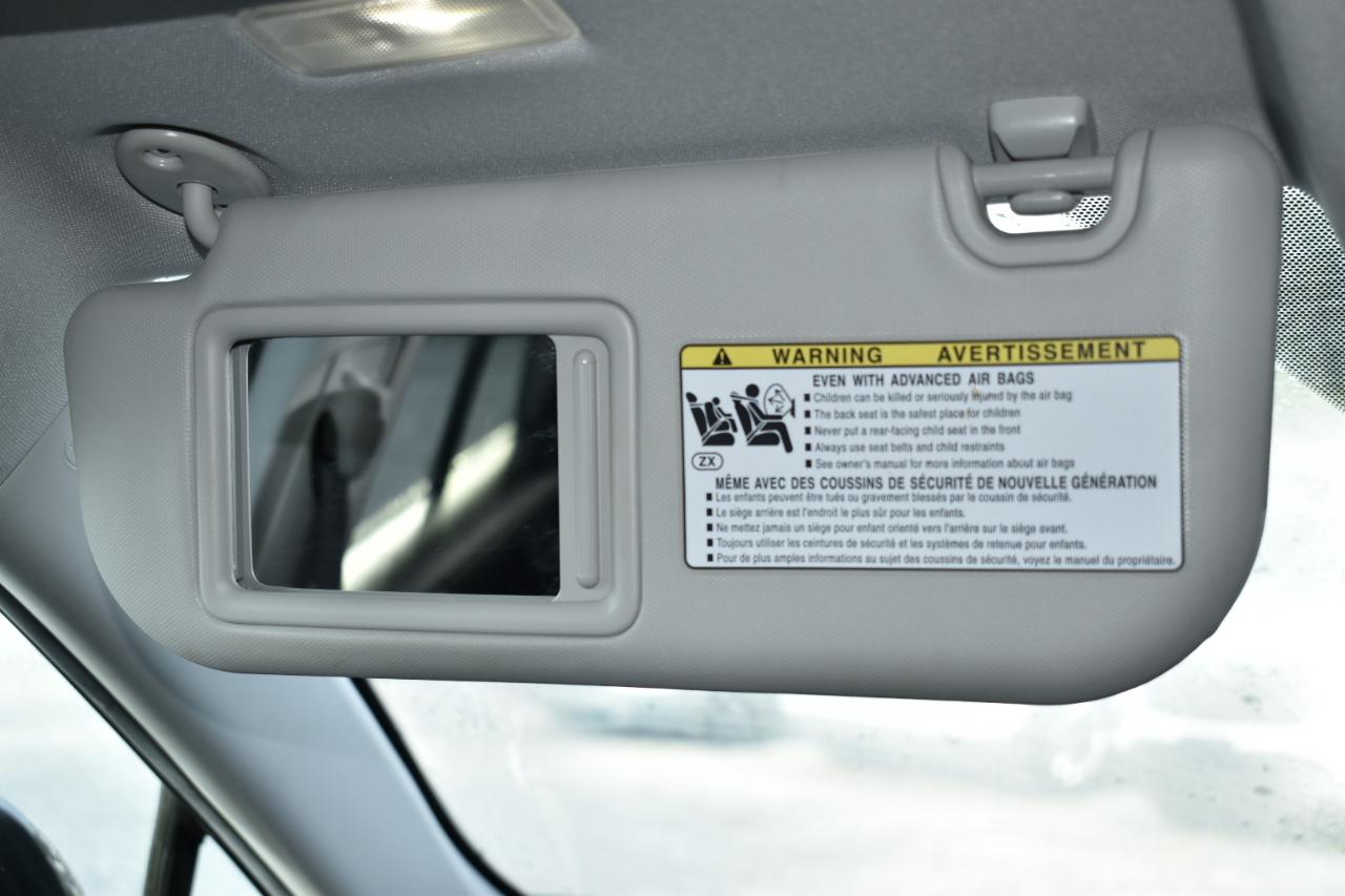 Toyota RAV4 XLE 2024