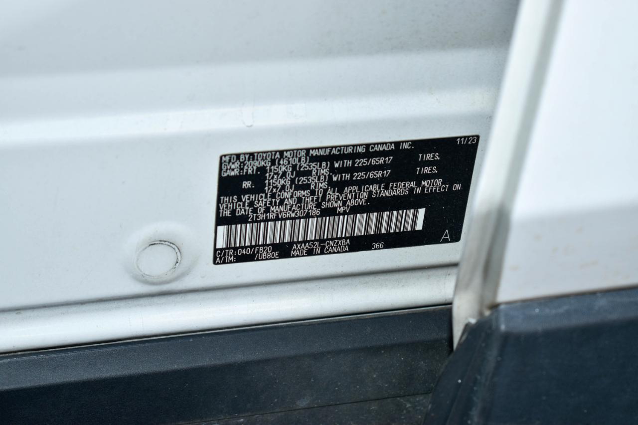 Toyota RAV4 LE 2024