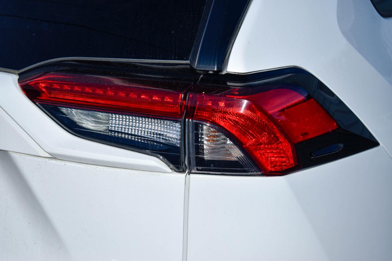 Toyota RAV4 LE 2024