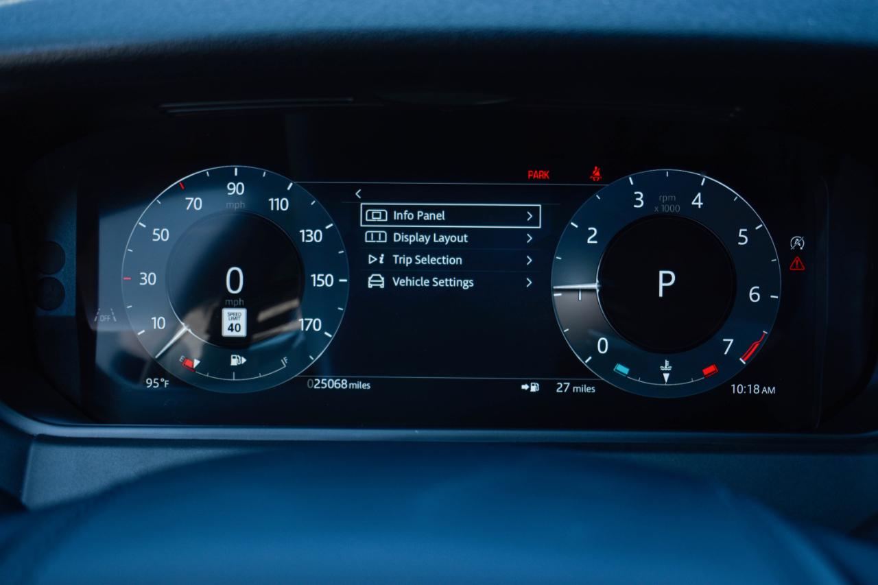 Land Rover Range Rover Velar P400 Dynamic SE 2025