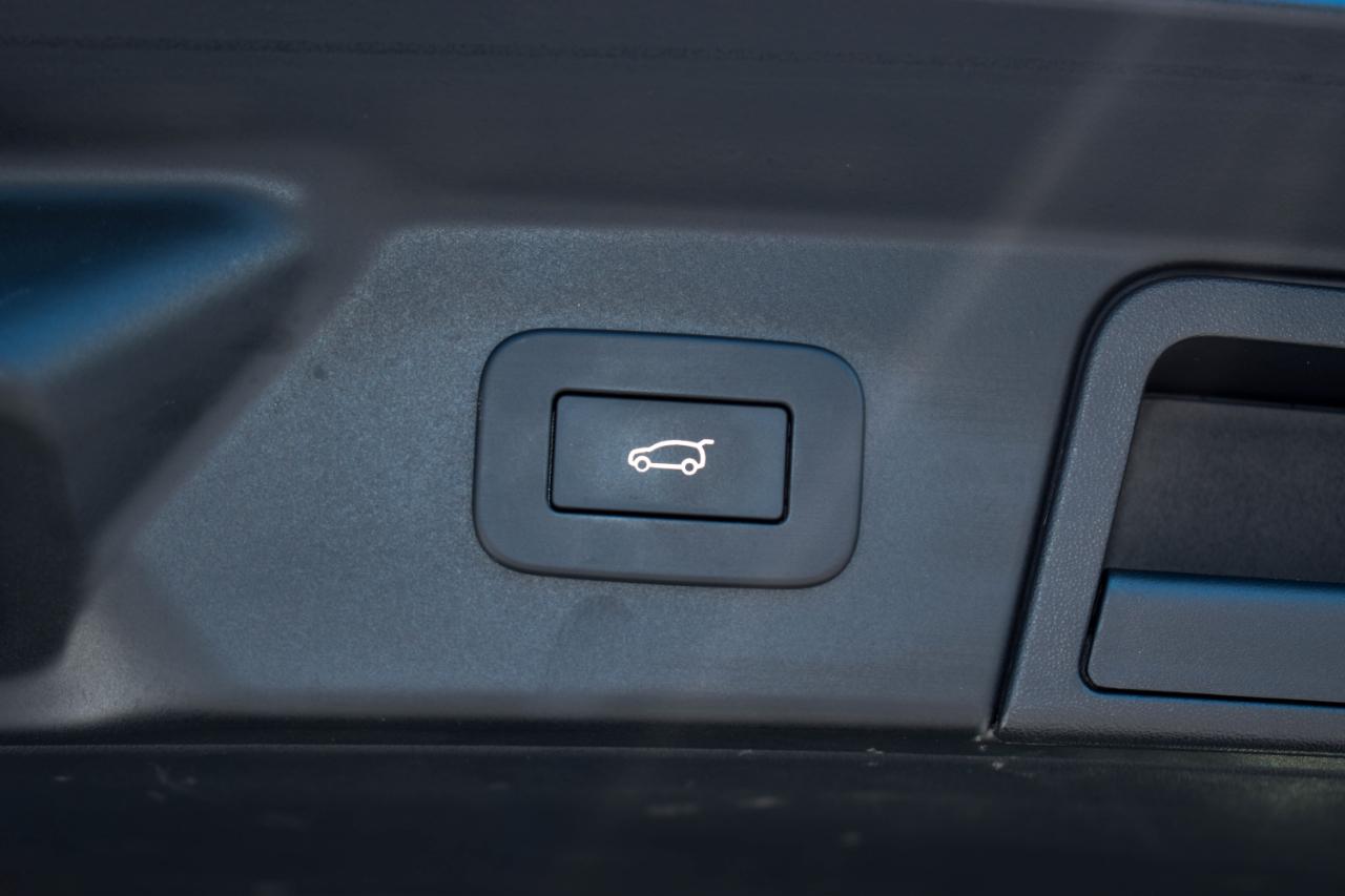 Land Rover Range Rover Velar P400 Dynamic SE 2025