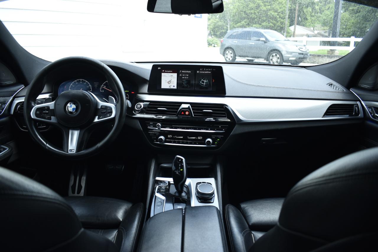 BMW 6-Series Gran Turismo 640i xDrive 2019