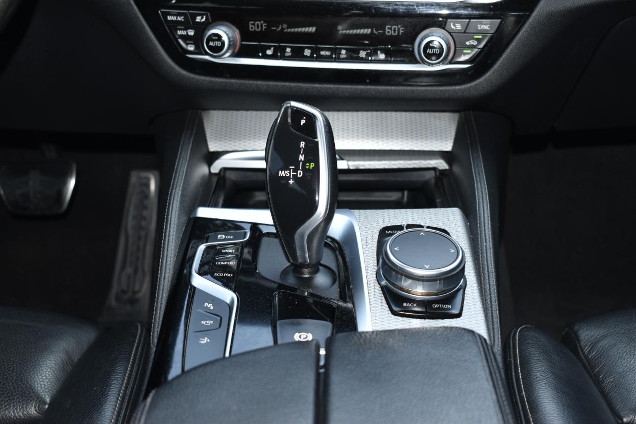 BMW 6-Series Gran Turismo 640i xDrive 2019