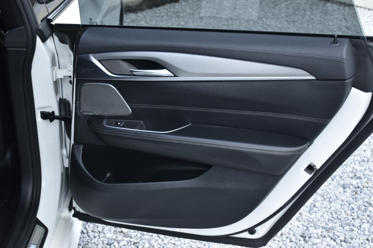 BMW 6-Series Gran Turismo 640i xDrive 2019