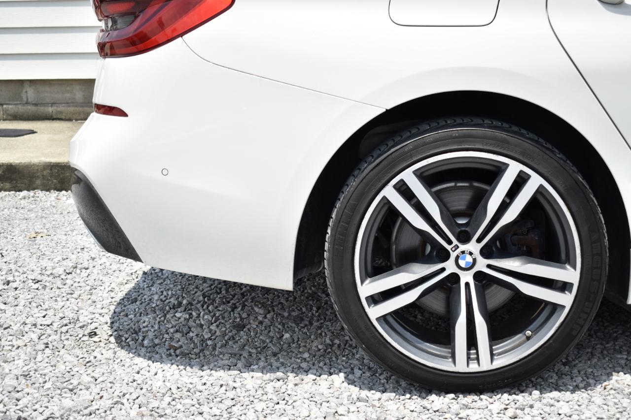BMW 6-Series Gran Turismo 640i xDrive 2019
