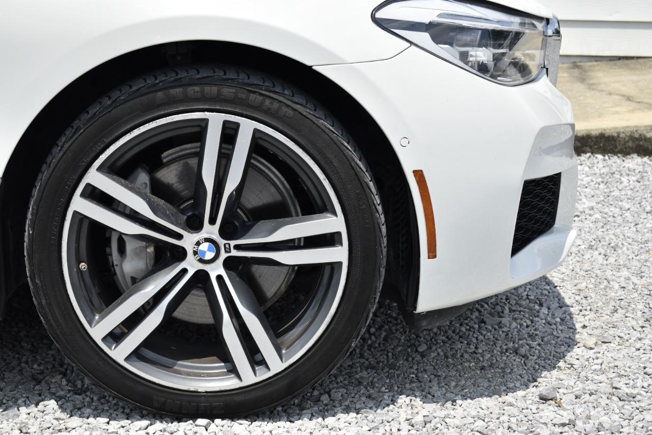 BMW 6-Series Gran Turismo 640i xDrive 2019