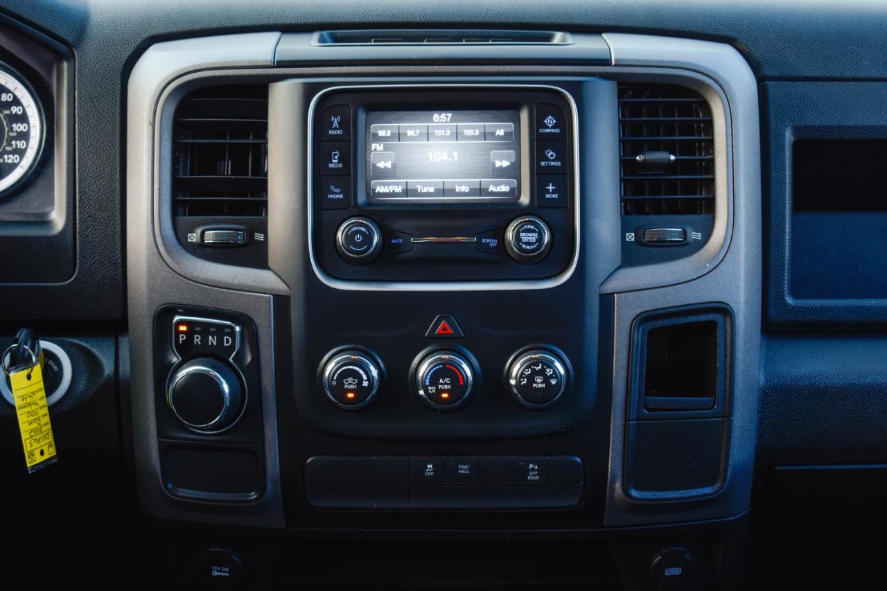 RAM 1500 Classic Tradesman Crew Cab SWB 2WD 2022