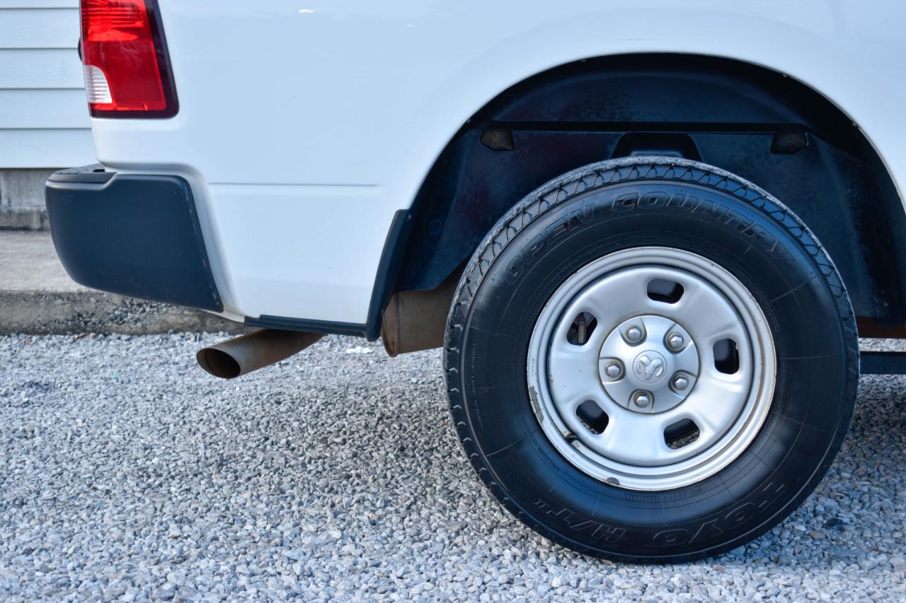 RAM 1500 Classic Tradesman Crew Cab SWB 2WD 2022