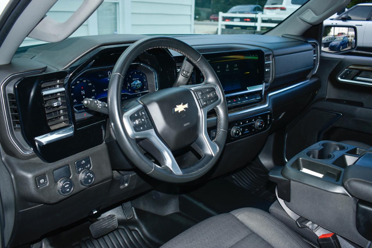 Chevrolet Silverado 1500 LT Crew Cab 2WD 2023