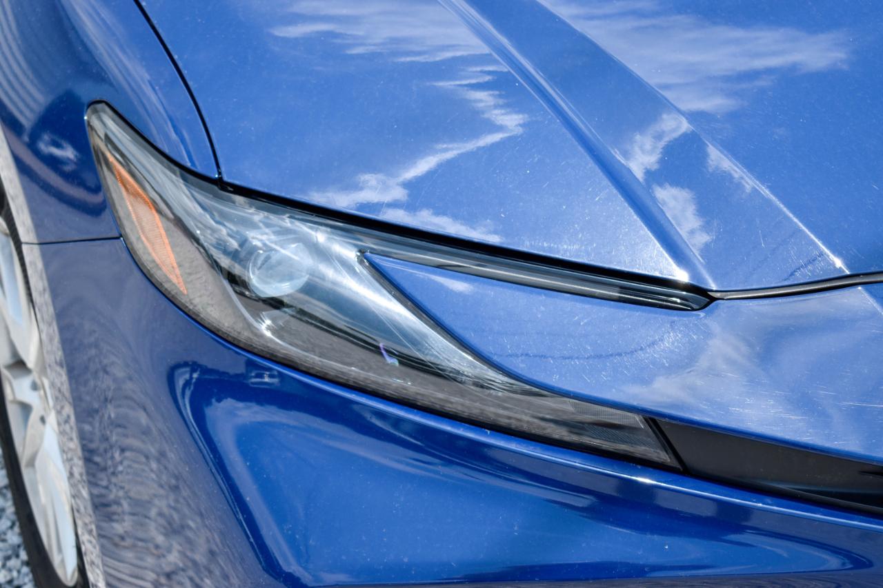 Toyota Camry Hybrid XLE 2026