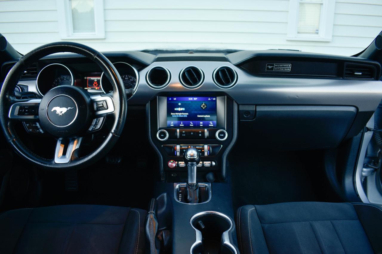 Ford Mustang EcoBoost Coupe 2020