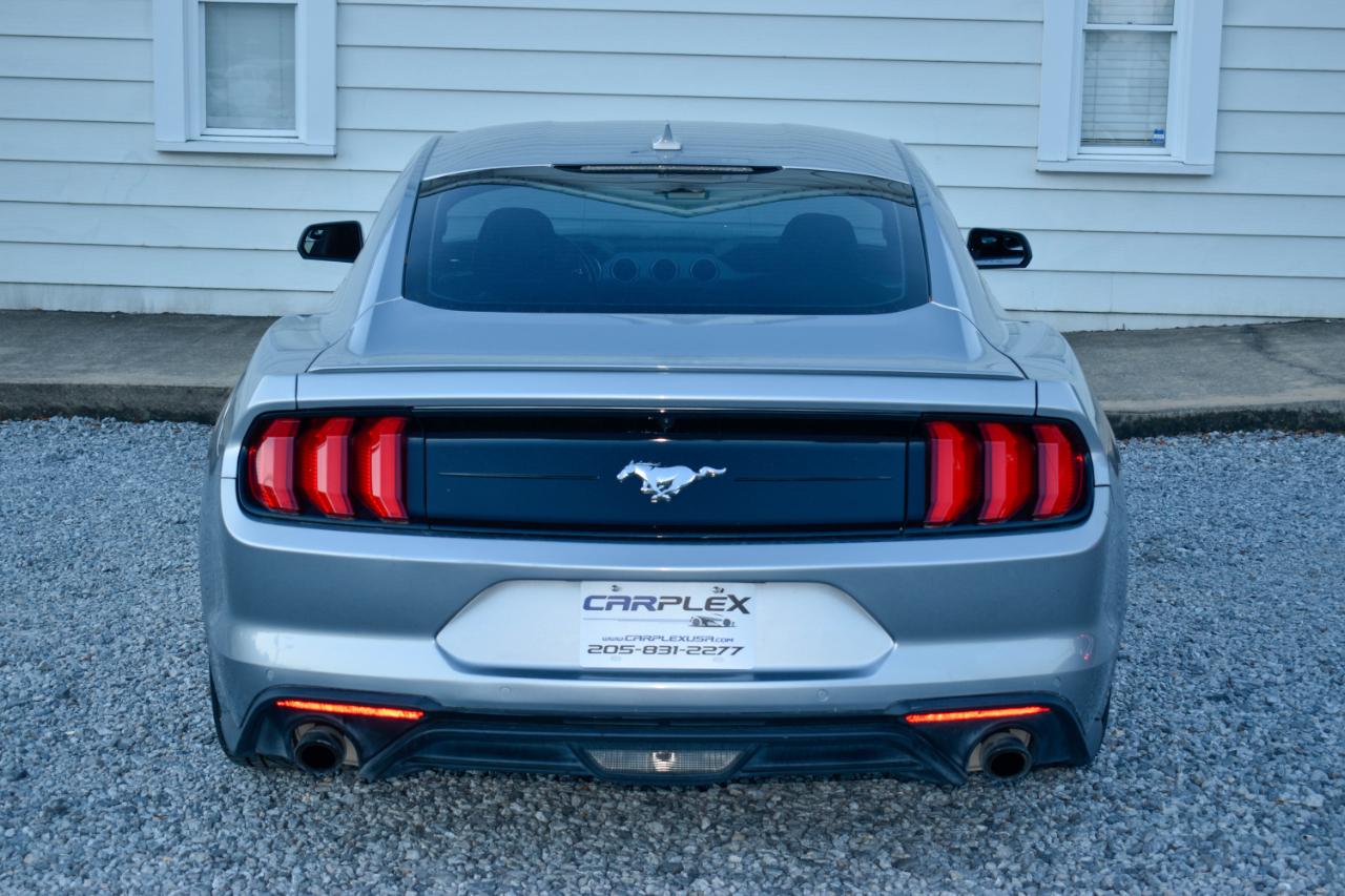 Ford Mustang EcoBoost Coupe 2020