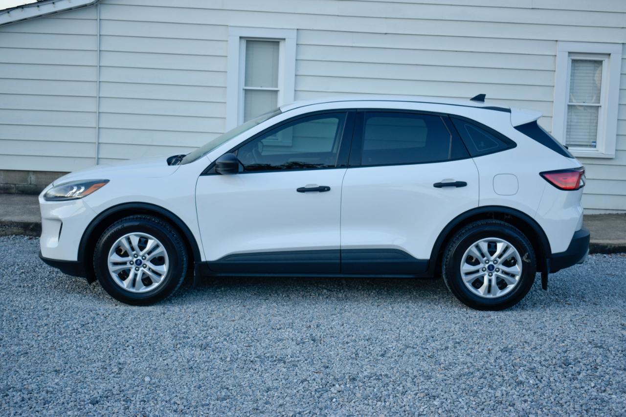 Ford Escape S 2022