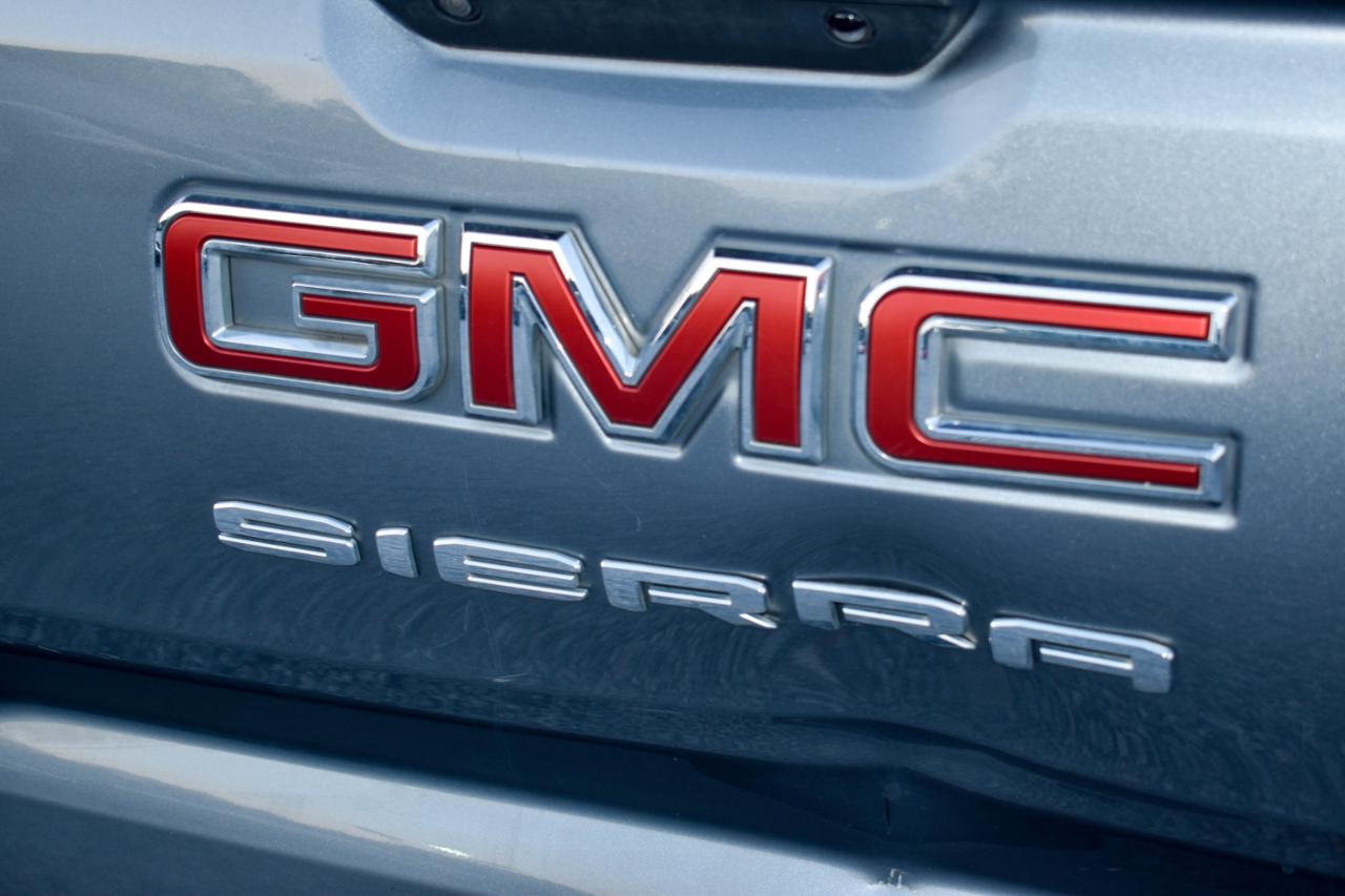 GMC Sierra 1500 Base Double Cab 2WD 2021