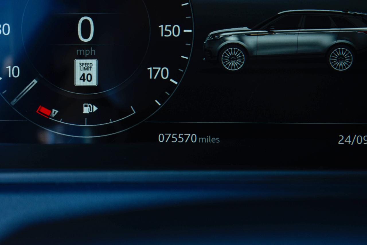 Land Rover Range Rover Velar R-Dynamic SE 2018