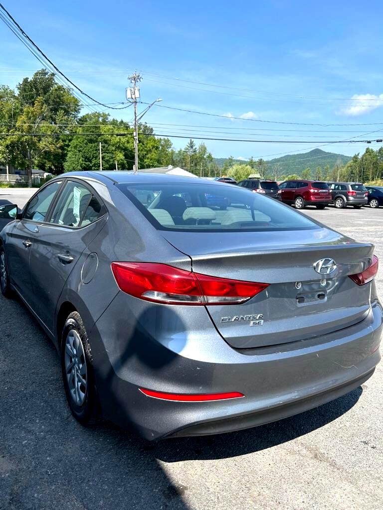 Hyundai Elantra  2018